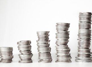 Czy metalowe spinki niszczą włosy? Czy metalowe spinki niszczą włosy?