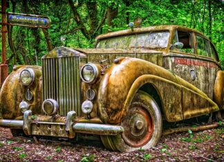 Jakie marki warto kupować w lumpeksach? Jakie marki warto kupować w lumpeksach?