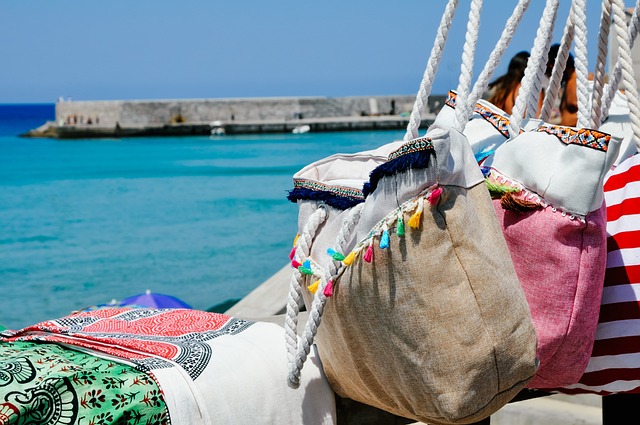 Jak wiązać chustę na ręce? Jak wiązać chustę na ręce?