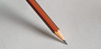 Ile wcześniej trzeba zamówić suknię ślubną?