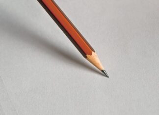 Ile wcześniej trzeba zamówić suknię ślubną?