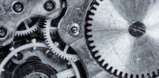 Jak naprawić otarcia na skórzanych butach?